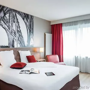 Adagio Bercy Village מלון דירות